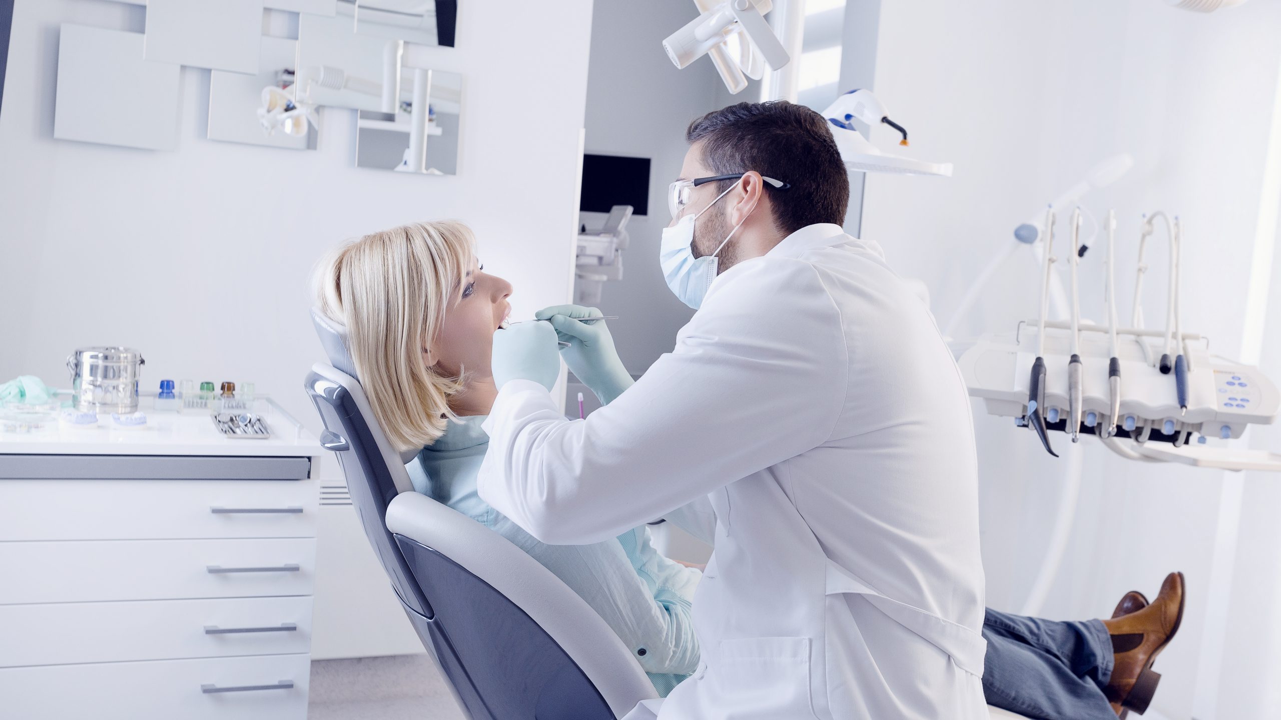 Dentist in Houston, TX